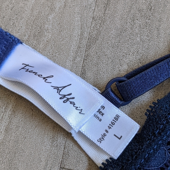 Dainty Lace bralette - Picture 5 of 5